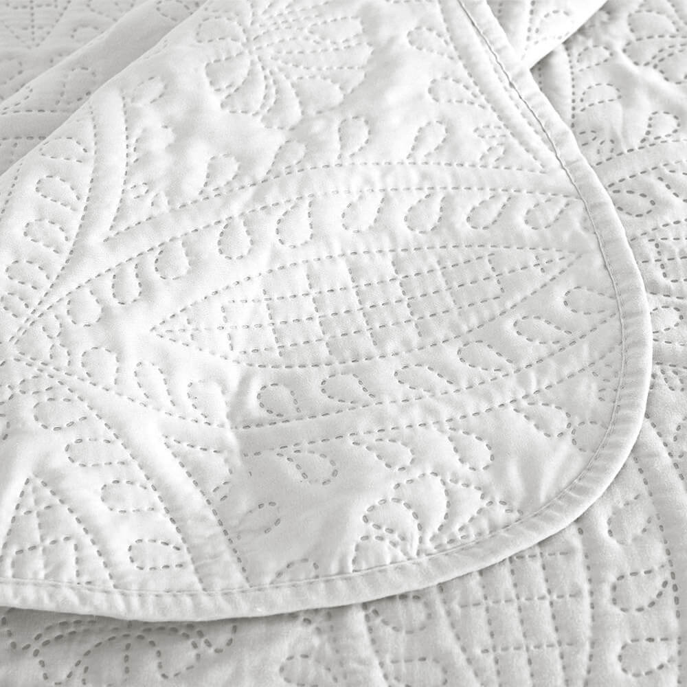 Embossed Flower Bedding Set - BCBMALL
