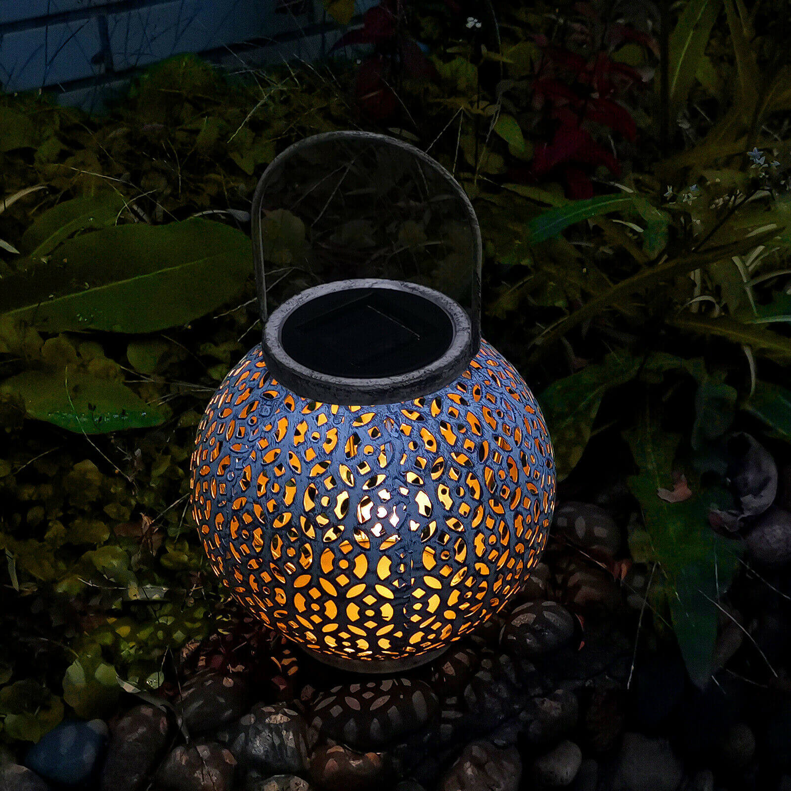 showing of Waterproof Solar Hanging Lights